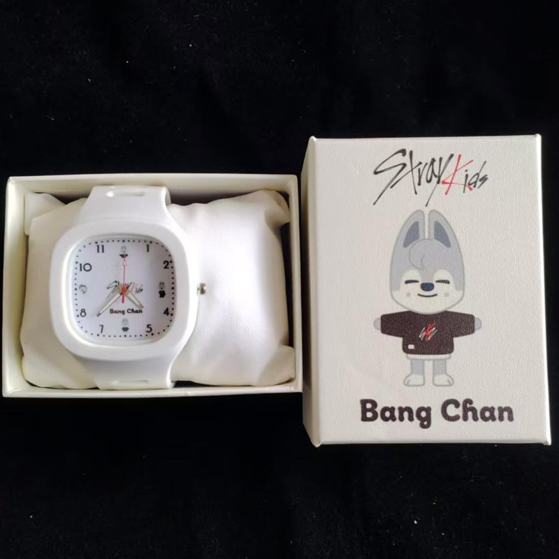 New Skzoo Stray Kids Anime Car - Accessories With Watch ulasan dan harga